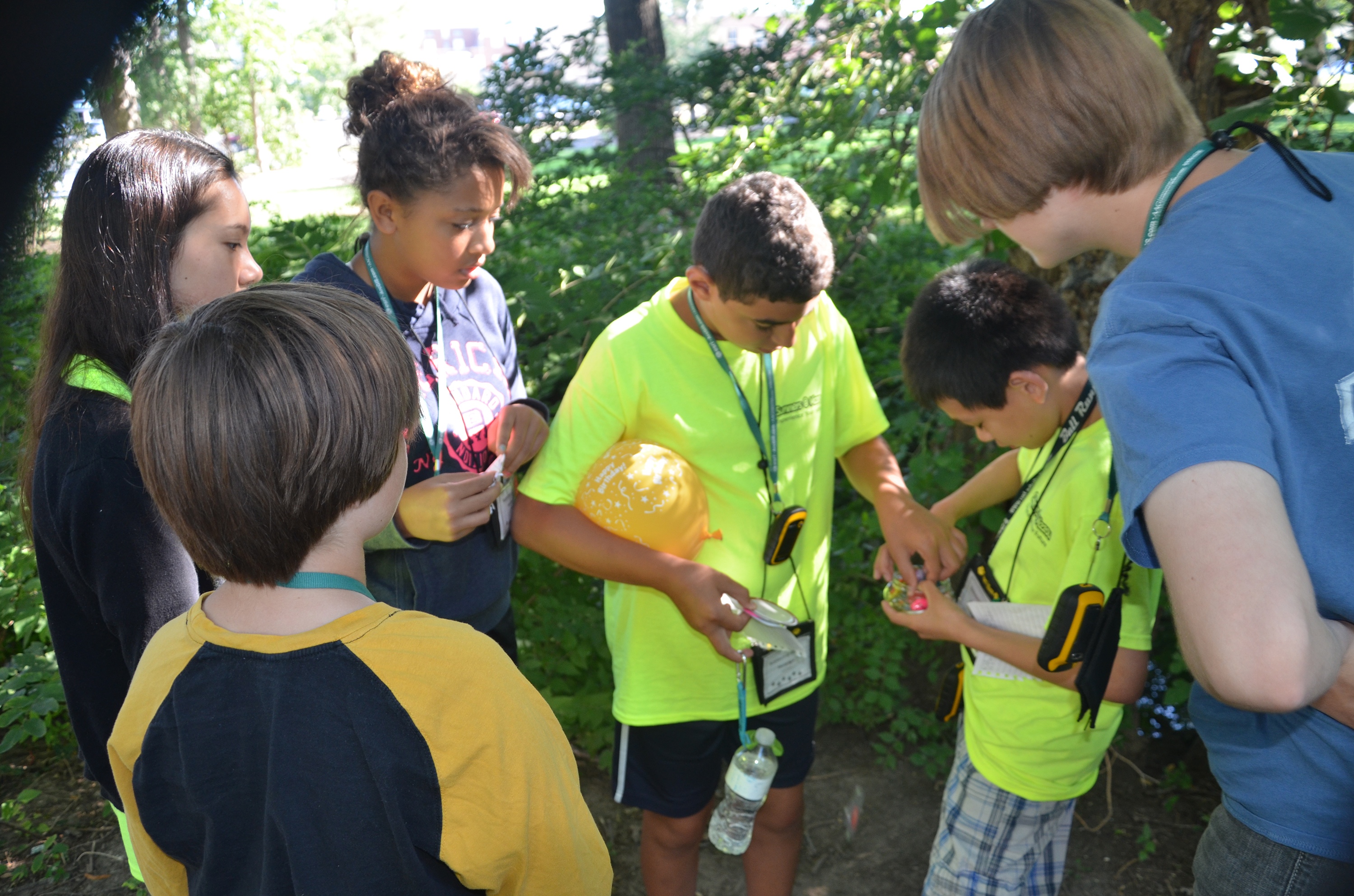 A group geochaches during the 4-H Summers at Mizzou GeoTech Summer camp. Photo by Shannon H. White, PhD